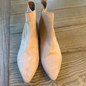 Bueno Suede Tan Ankle Boots Size 37